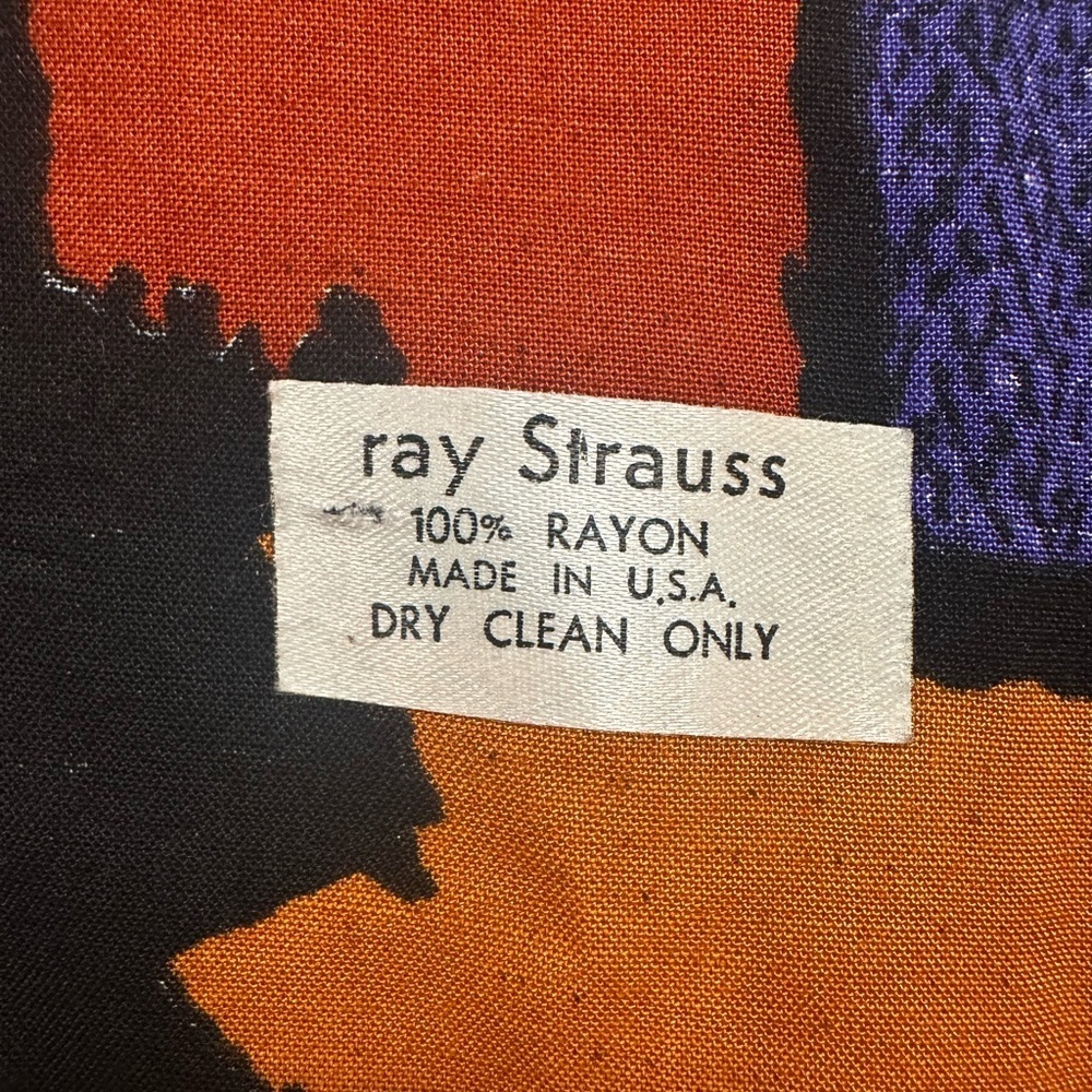Vintage Ray Strauss Rayon Fabric Panel 28 X 28 Abstract Print USA Remnant - Picture 3 of 9
